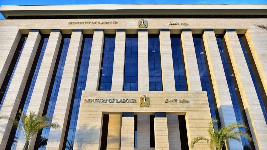وزارة العمل تضبط مئات العمال الأجانب المخالفين وتُشدد الرقابة