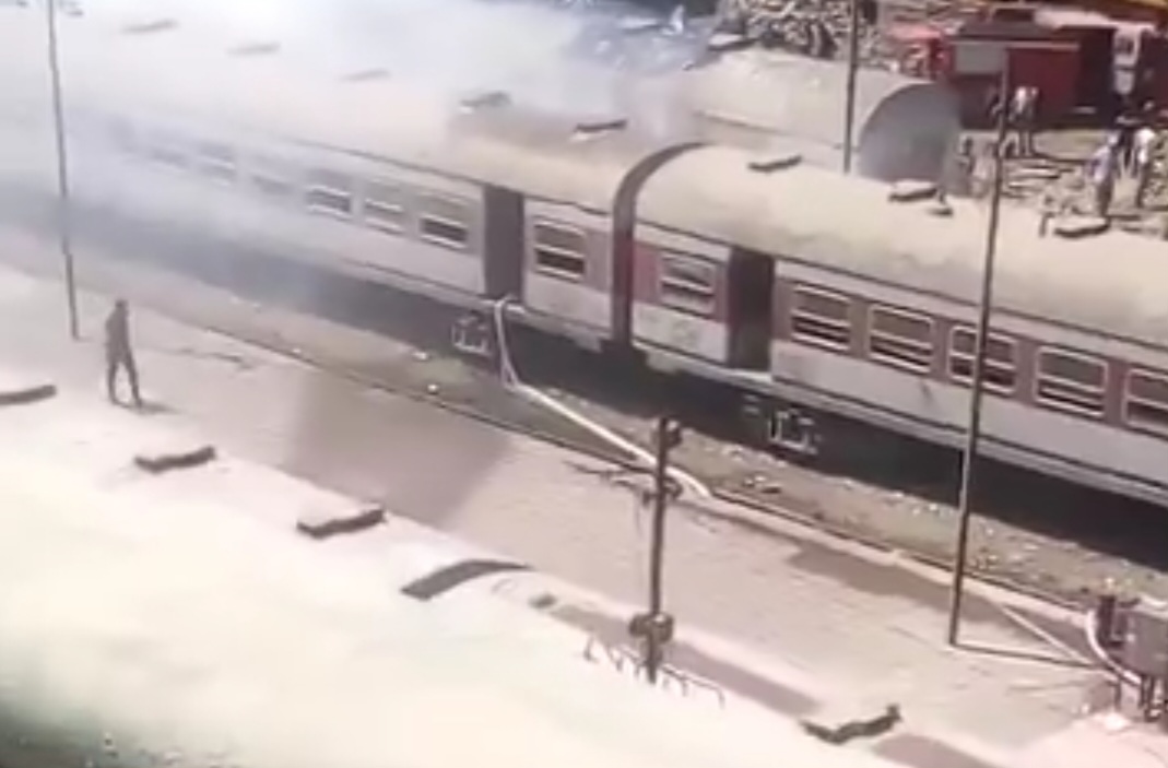 1000038946