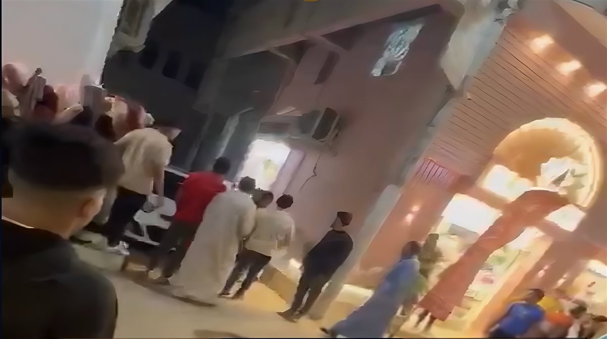 مشهد من الفيديو