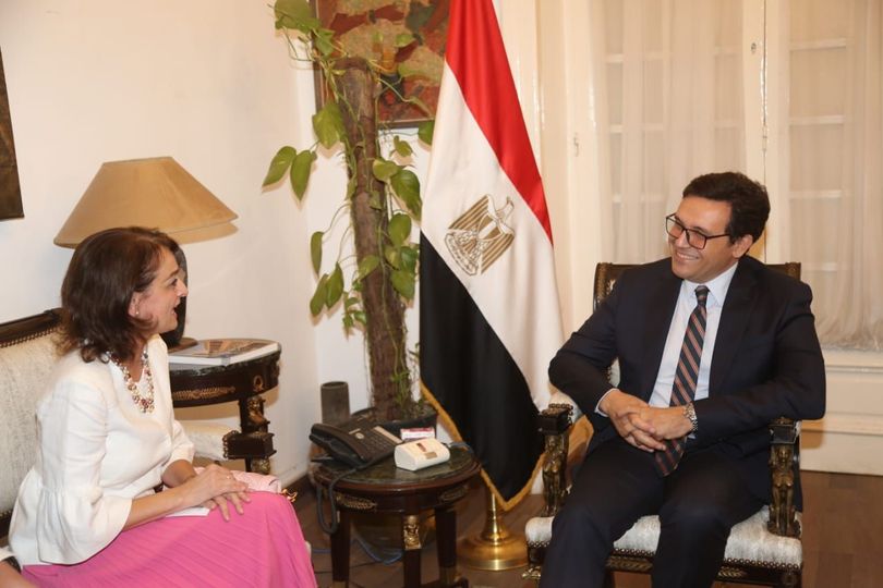 وزير الثقافة وسفيرة رومانيا بالقاهرة