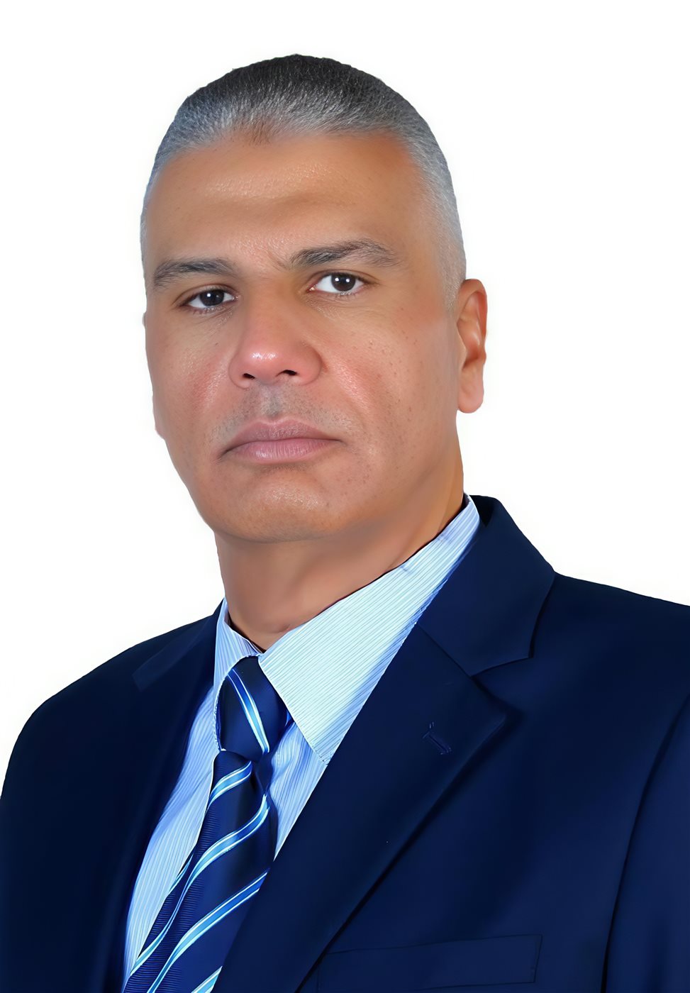 محافظ أسوان