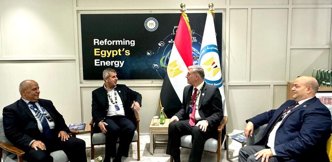 جانب من جلسة المباحثات