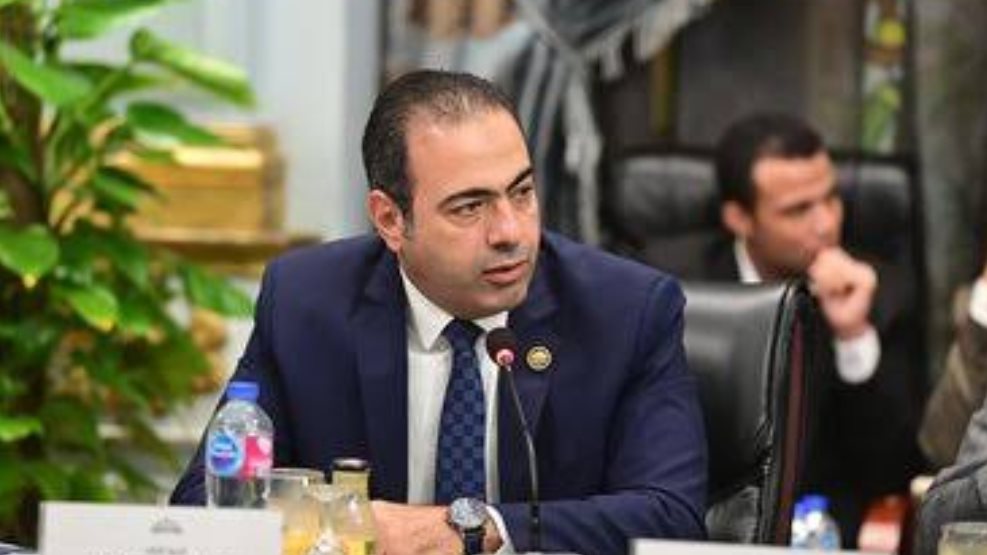 النائب محمود حسين