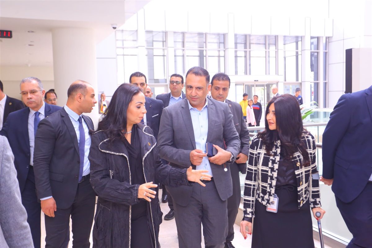 جانب من جولة الوزيرة التفقدية لمستشفى حروق أهل مصر
