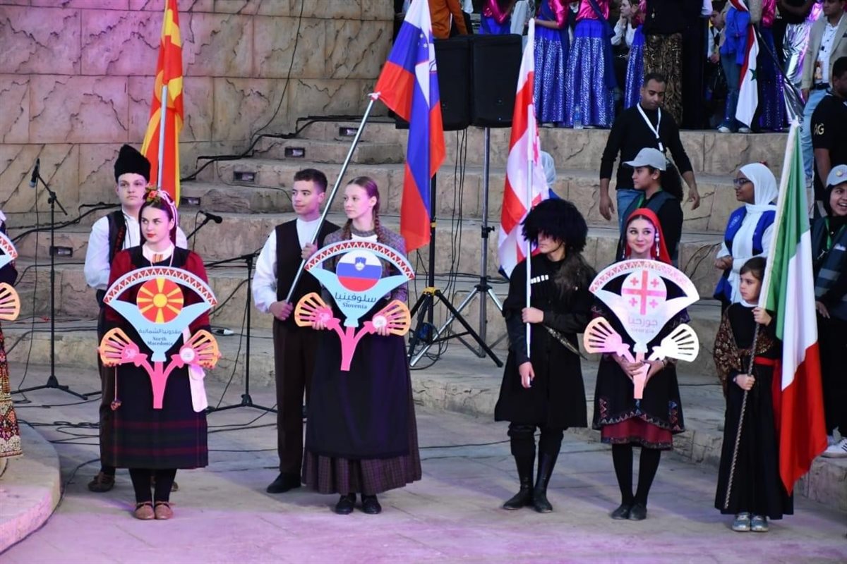 جانب من المهرجان