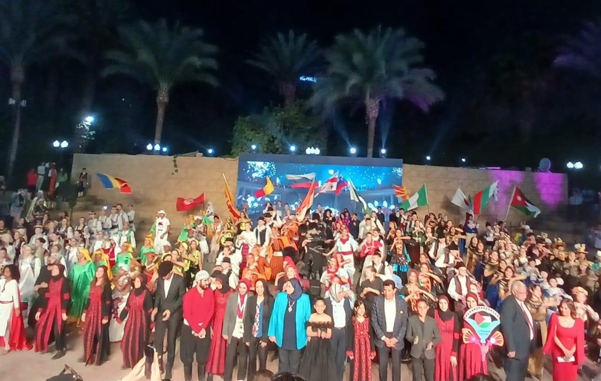 جانب من المهرجان
