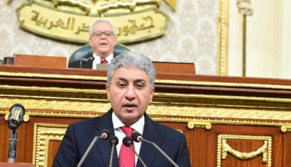 وزير السياحة