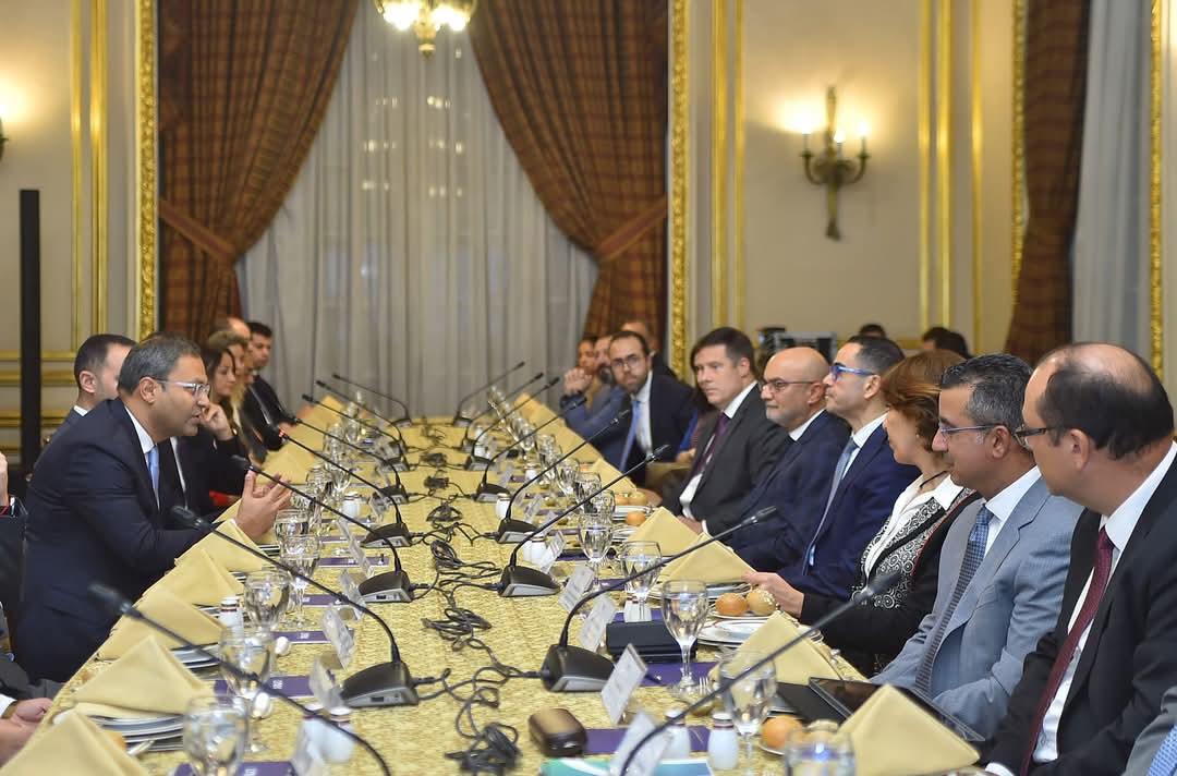 اجتماع المائدة المستديرة