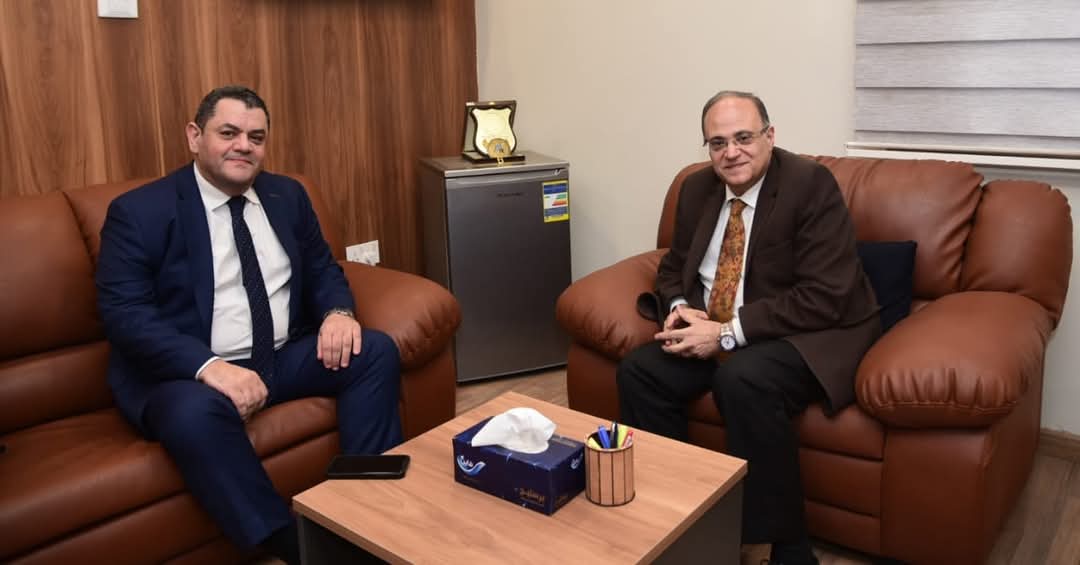 رئيس هيئة الدواء وسفير مصر في الفلبين