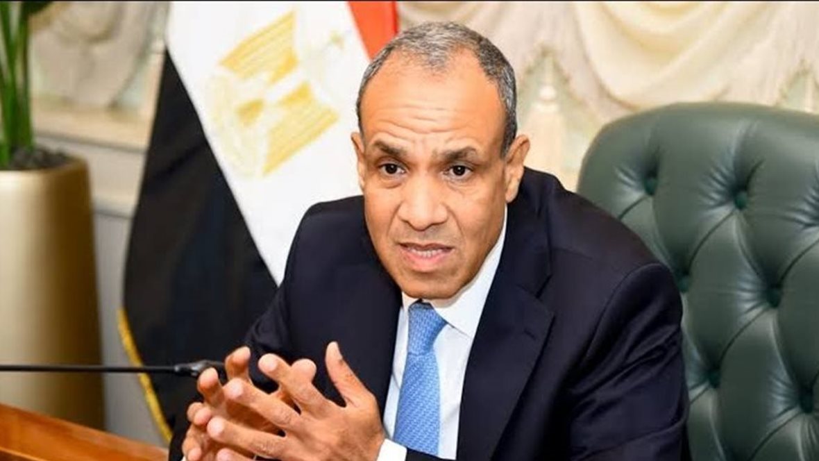 الدكتور بدر عبد العاطي