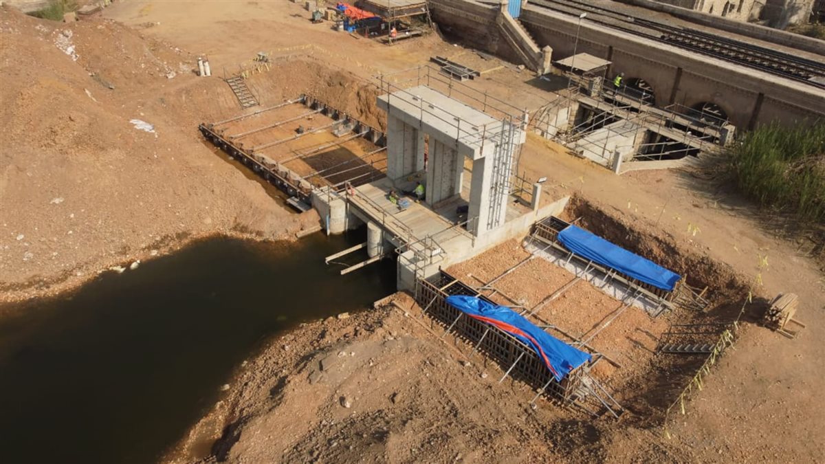 مشروع إنشاء مجموعة قناطر ديروط الجديدة