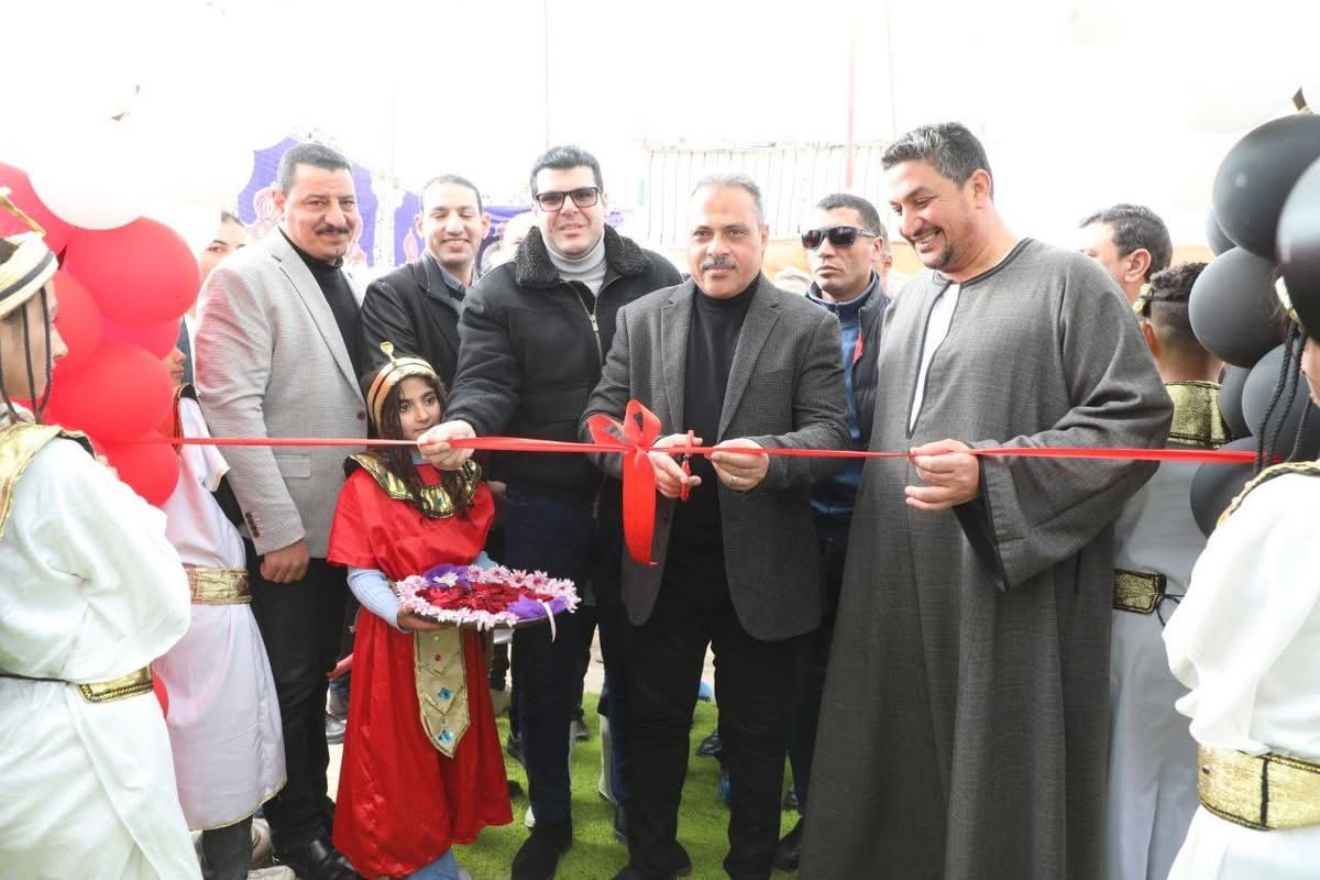 جانب مر الافتتاح