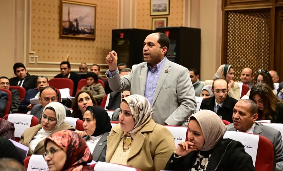 النائب عمرو درويش