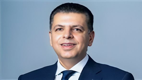 النائب محمود سامي يفتح ملف تعيين أوائل الأزهر