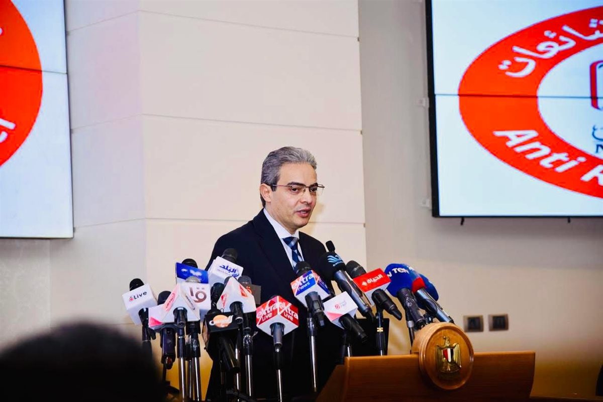 نقيب الإعلاميين يمنع عبد الجليل وفاروق ويستدعي حتحوت