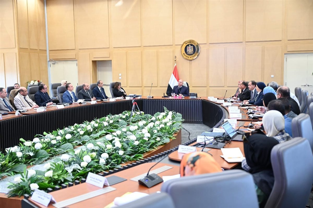 المصدر : صفحة رئاسة الوزراء فيسبوك