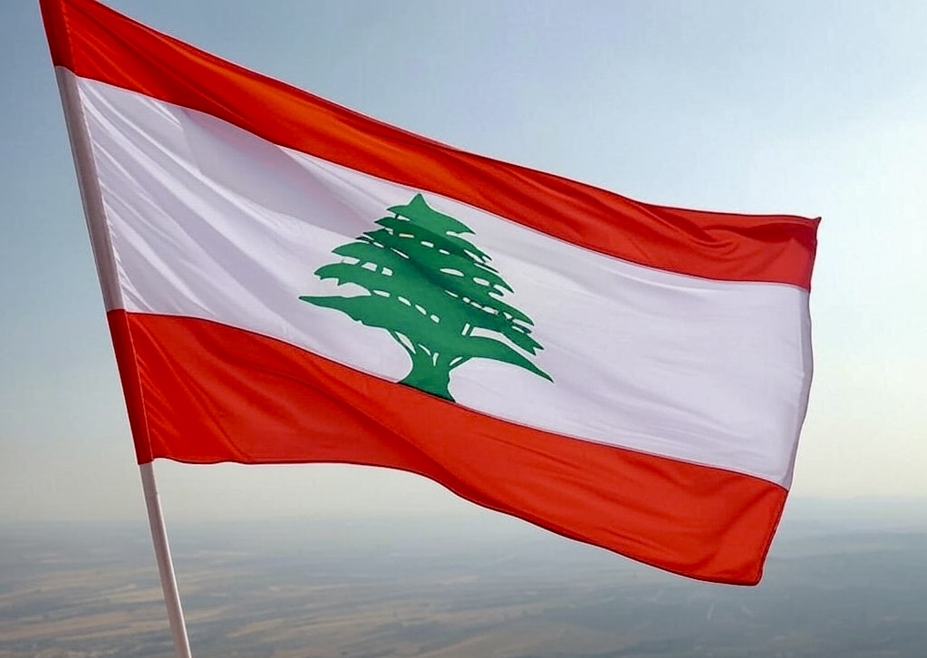 علم لبنان أرشيفية