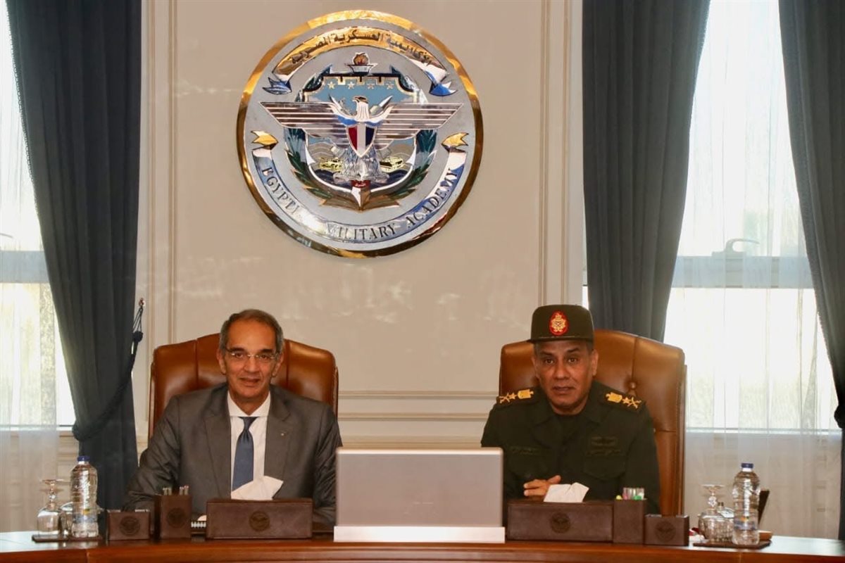 المصدر : رئاسة الوزراء فيسبوك