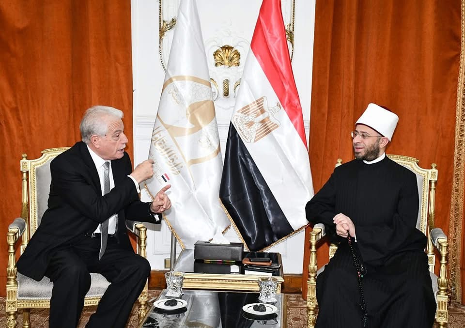 وزير الأوقاف يستقبل اللواء خالد فودة