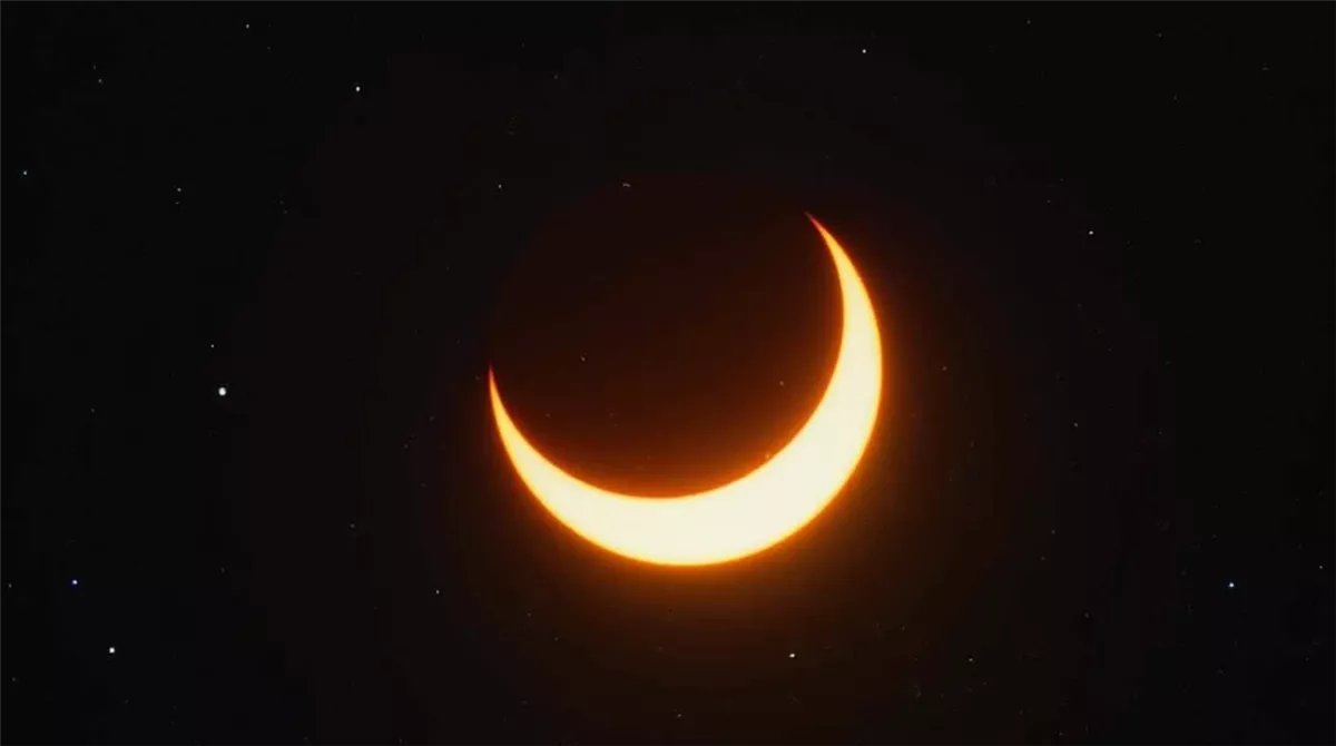 مراقبة كسوف الشمس تكشف جمال الكون أرشيفية