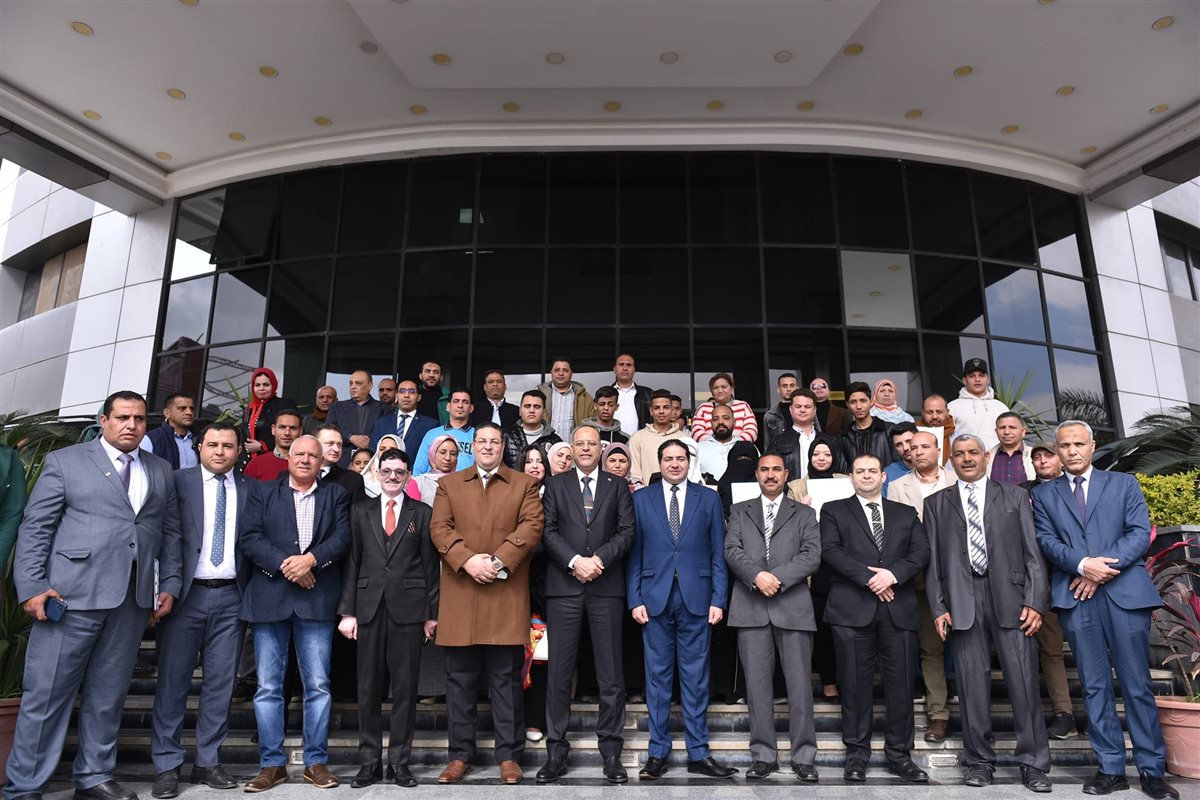 وزارة العمل تدمج ذوي الهمم في سوق العمل 