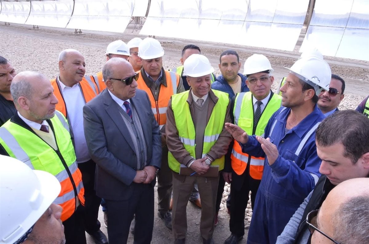 وزير الكهرباء يتابع تطوير محطة الكريمات الشمسية الحرارية