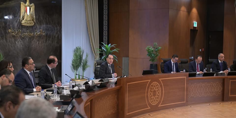 رئيس الوزراء يترأس اجتماعًا حكوميًا لمناقشة دعم الصادرات