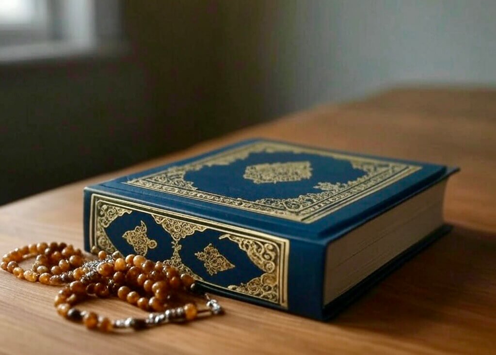 حكم قراءة القرآن بدون وضوء عند لمس المصحف