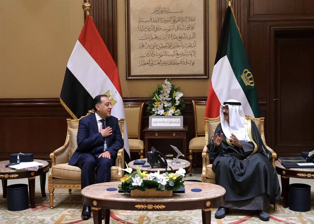 مدبولي ينقل دعوة الرئيس السيسي لأمير الكويت لحضور القمة العربية