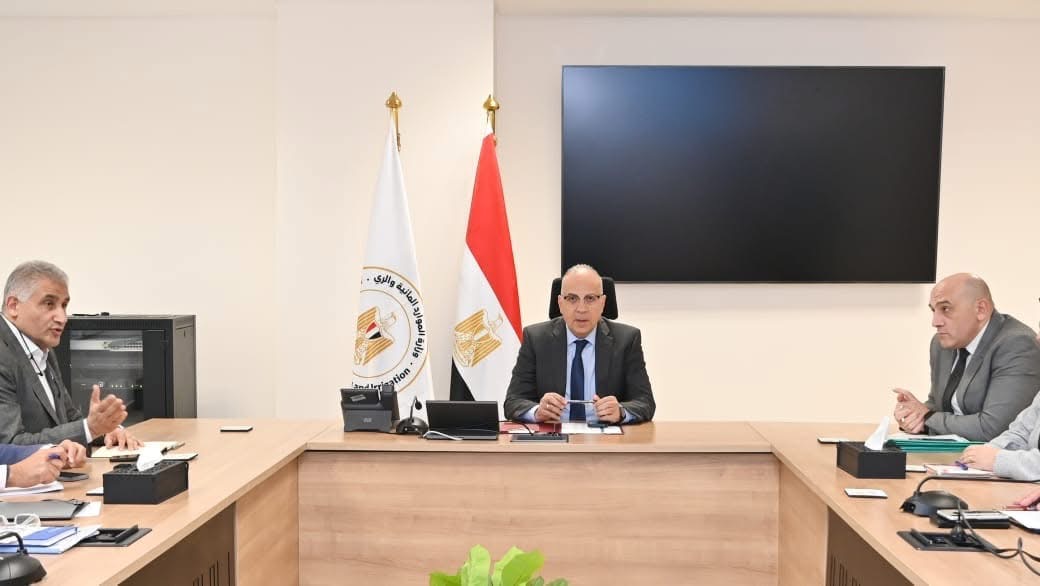 تأهيل الترع في إطار “حياة كريمة” لتحسين كفاءة الري