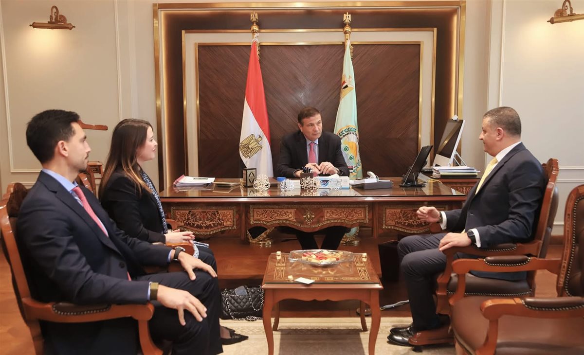 وزير الزراعة يجتمع مع رئيس نستله مصر