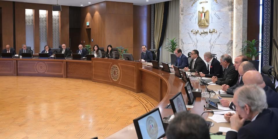 الحكومة تستعرض خطط تنمية الصادرات