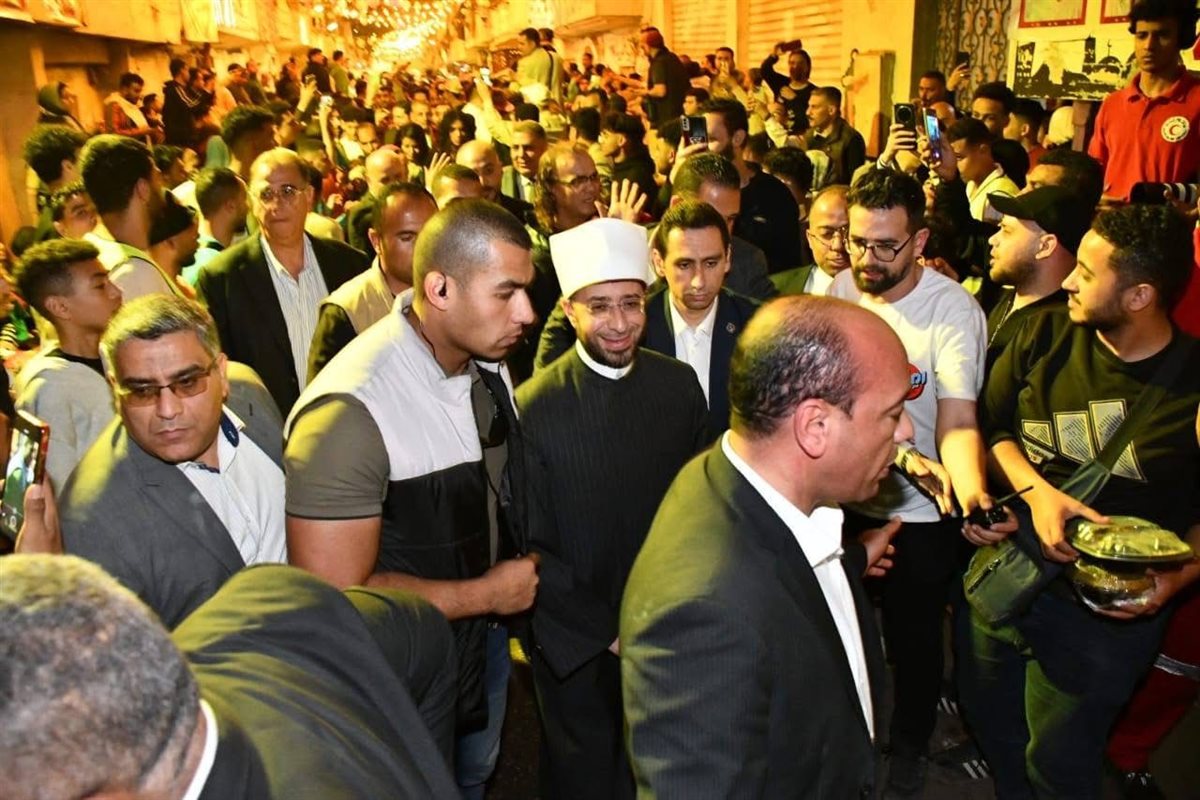 حضور وزير الأوقاف في مائدة المطرية