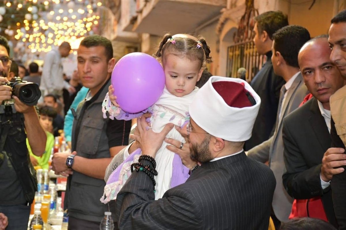وزير الأوقاف في مائدة إفطار المطرية