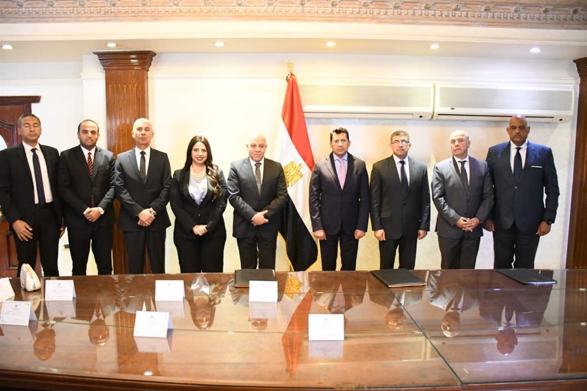 اتفاقية شراكة بين وزارة الشباب وهيئة تنمية الصعيد لدعم الأنشطة الرياضية
