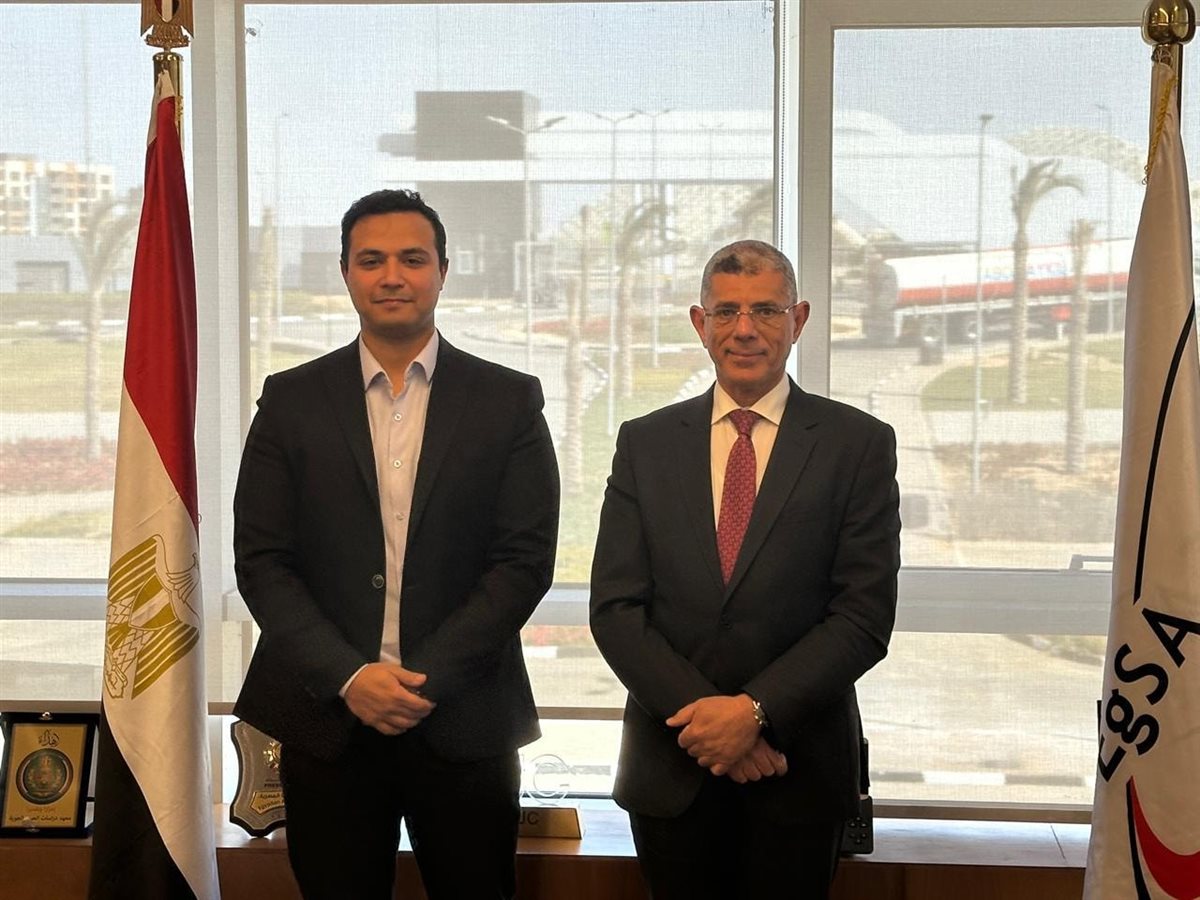 التعاون بين وكالة الفضاء المصرية وشركة أقمار