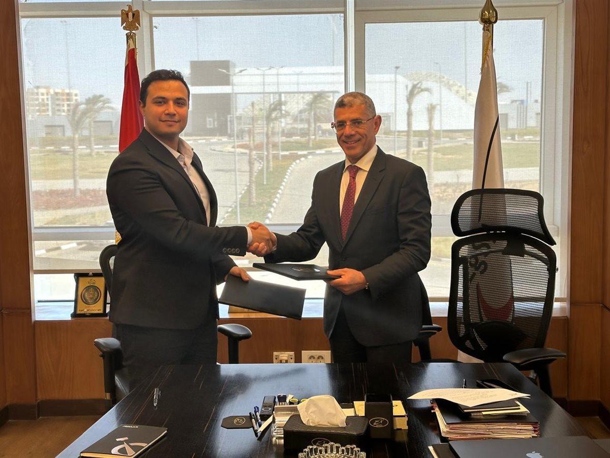 التعاون بين وكالة الفضاء المصرية وشركة أقمار