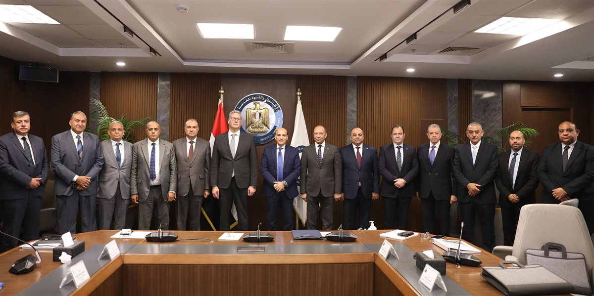 وزير البترول يؤكد العمل على رقمنة خدمات الغاز الطبيعي