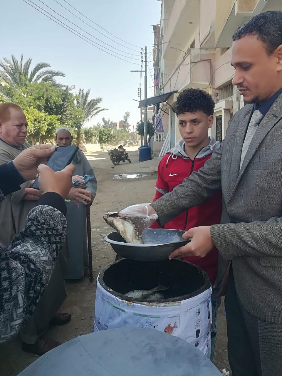 حملة تفتيش رقابية تضبط كميات من اللحوم والأسماك الفاسدة
