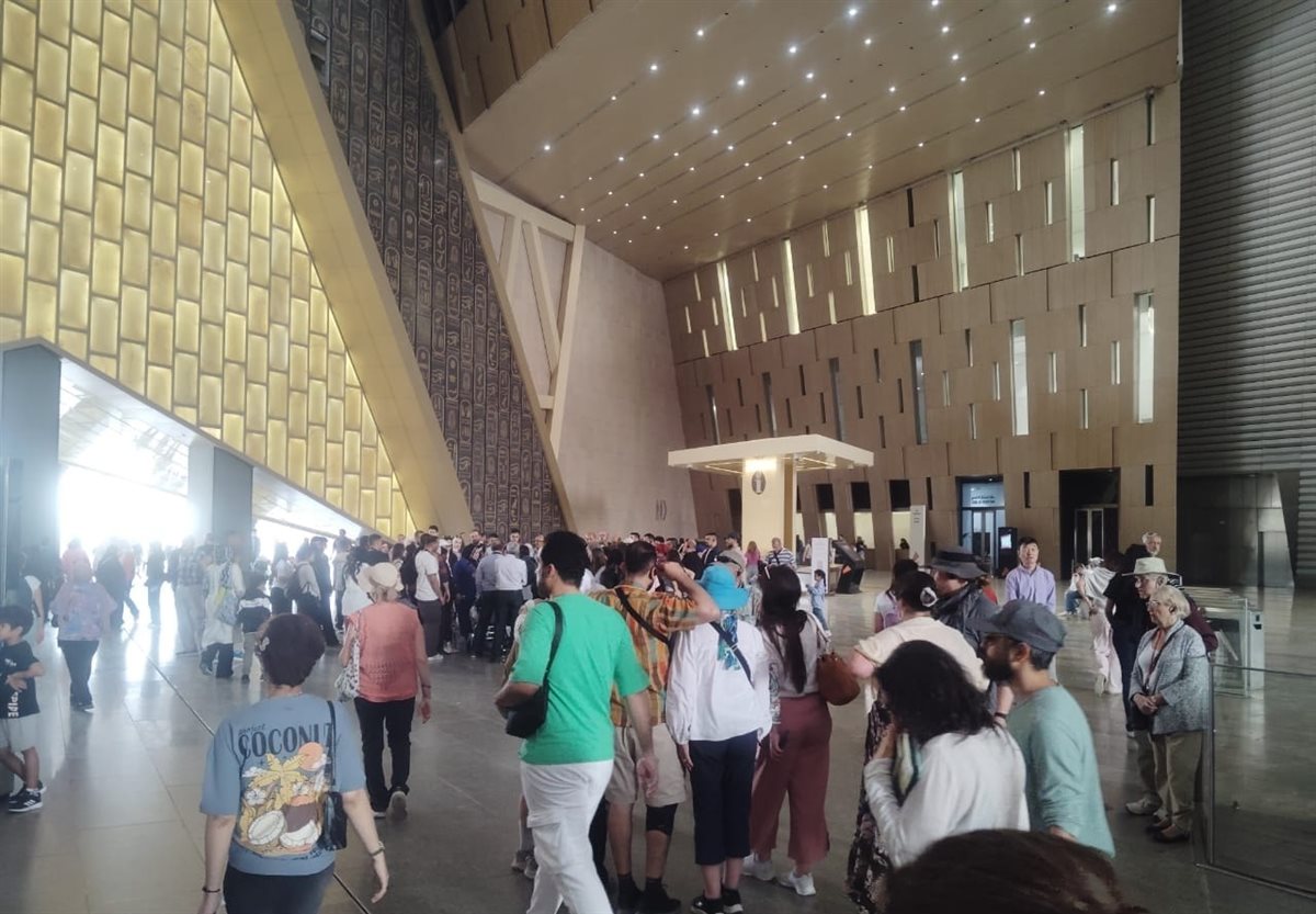 شهدت المتاحف والمواقع الأثرية في مصر إقبالًا غير مسبوق خلال عطلة عيد الفطر