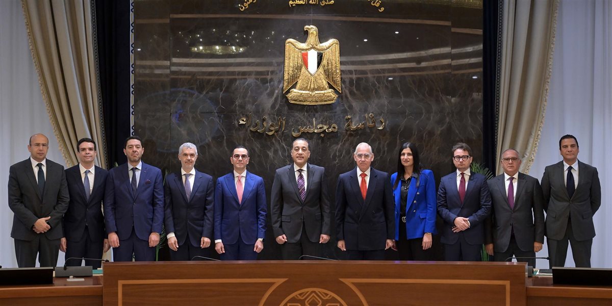 مدبولي يشهد توقيع اتفاقيات مع صندوق مصر السيادي لطرح شركات الخدمة الوطنية بالتعاون مع مستشارين دوليين