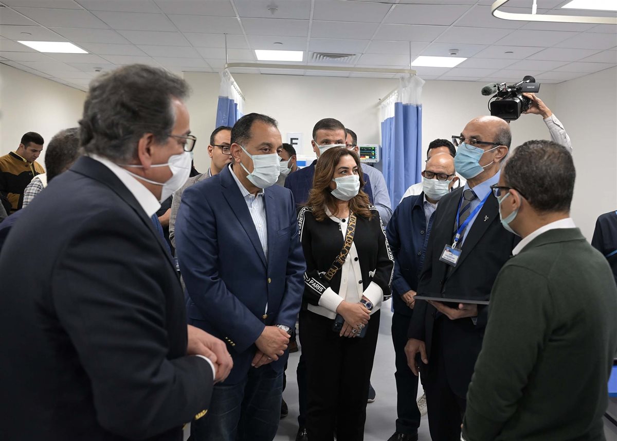 رئيس الوزراء يطلق من أسيوط إشارة الانطلاق لمتابعة خطة تطوير القطاع الصحي والمشروعات القومية