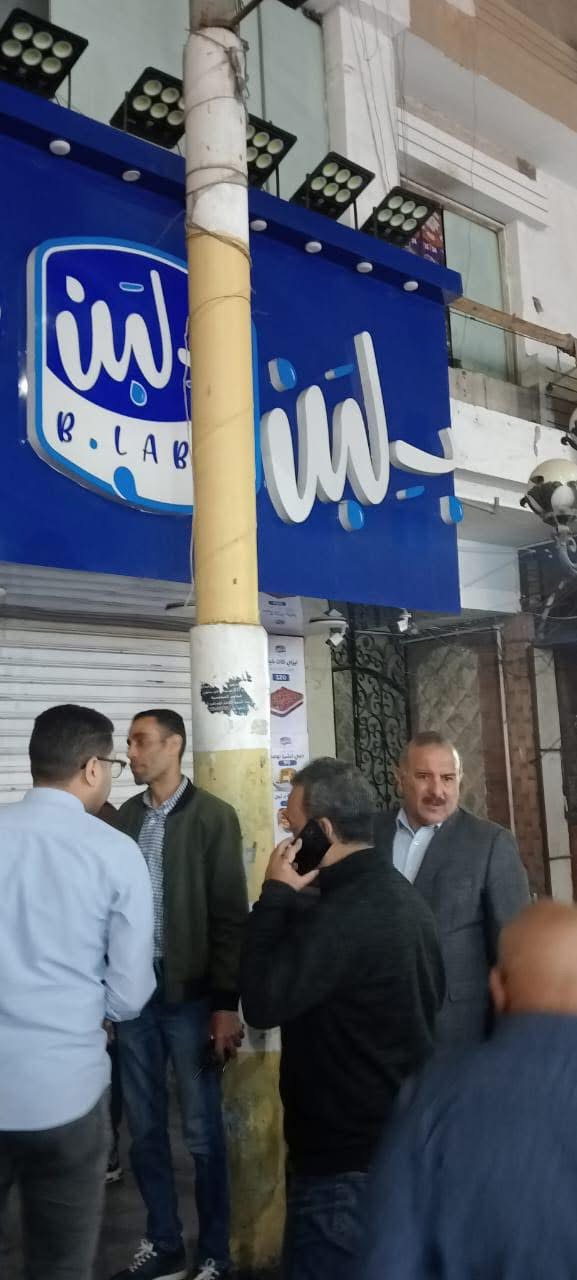 غلق محال “ب لبن” و”كنافة وبسبوسة” في الغربية