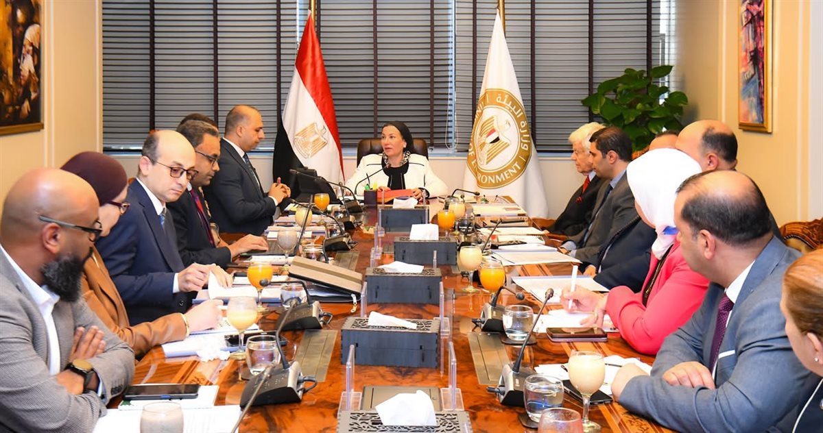 أول جلسة لمجلس إدارة جهاز تنظيم المخلفات