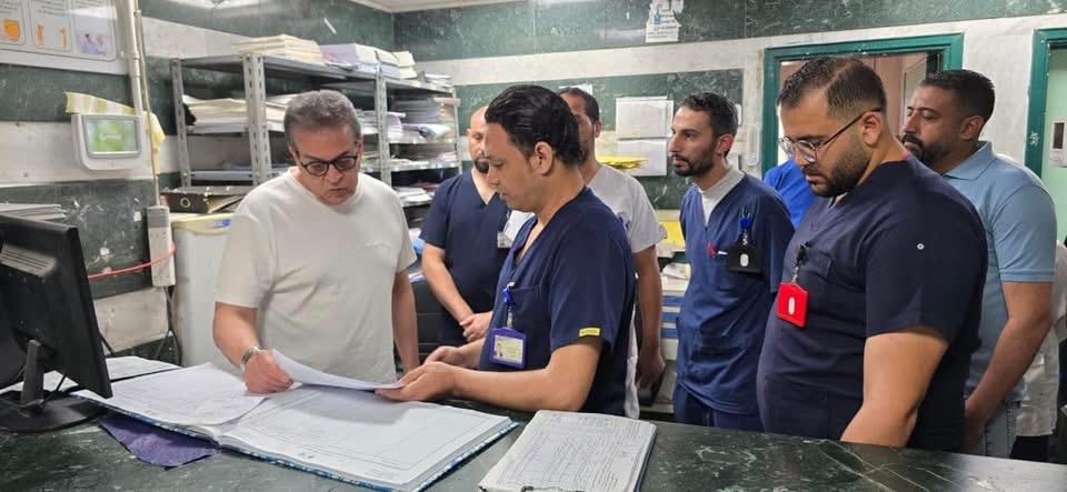 زيارة مفاجئة من وزير الصحة لمستشفى البنك الأهلي