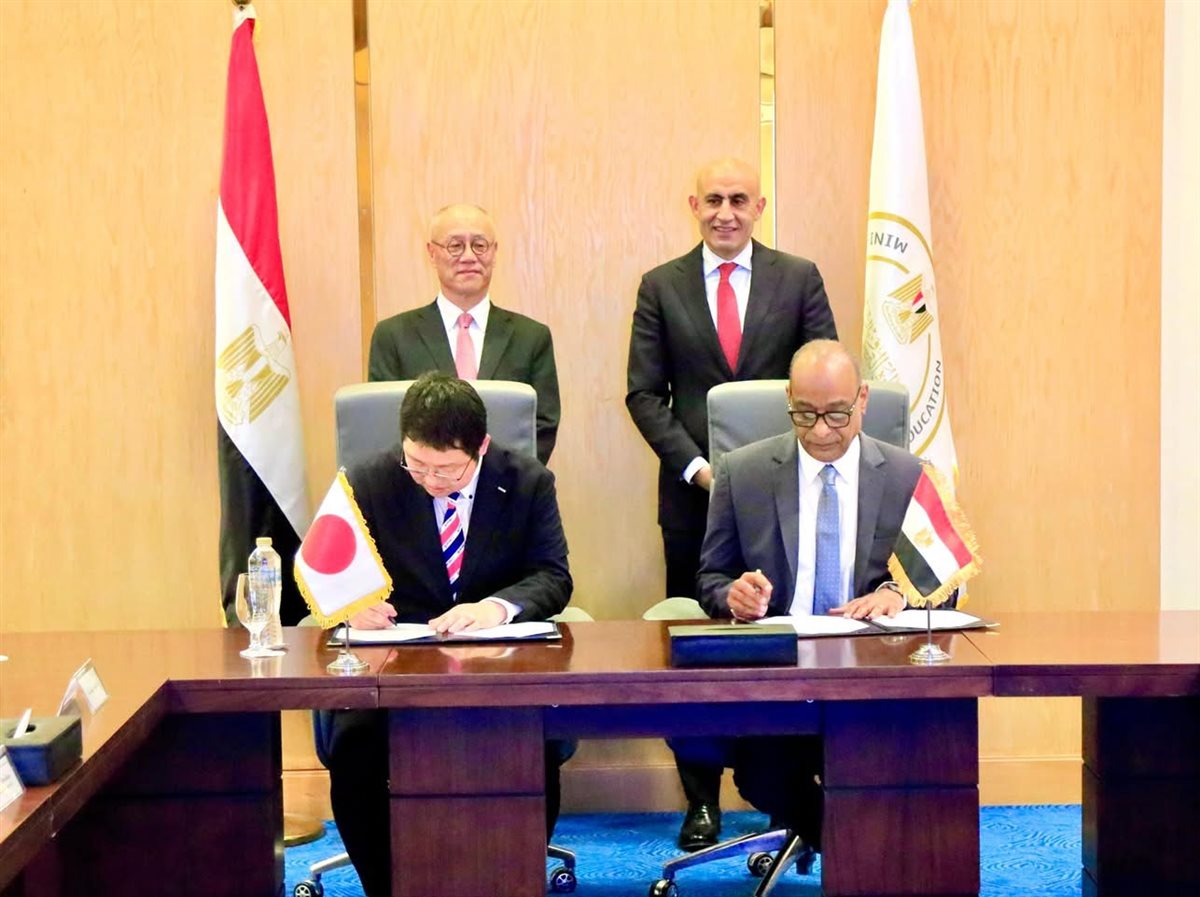 مصر واليابان يوقعان اتفاقًا لتطوير مناهج الرياضيات عبر مؤسسة سبريكس
