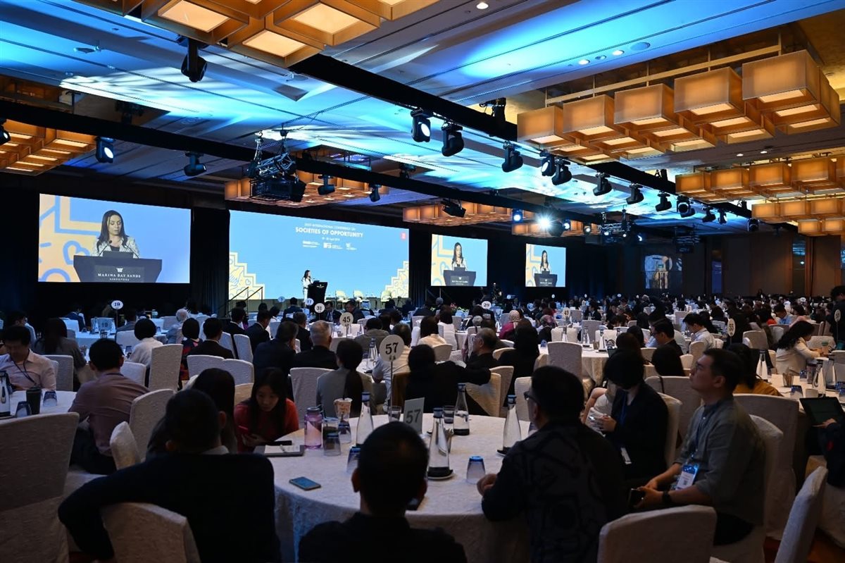 مؤتمر “مجتمعات الفرص 2025” بسنغافورة