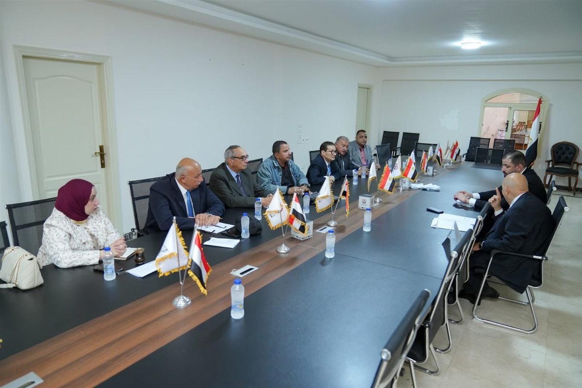 حزب الجبهة الوطنية يناقش خطة لتمكين الشباب وتأهيلهم للمشاركة في المجالس المحلية