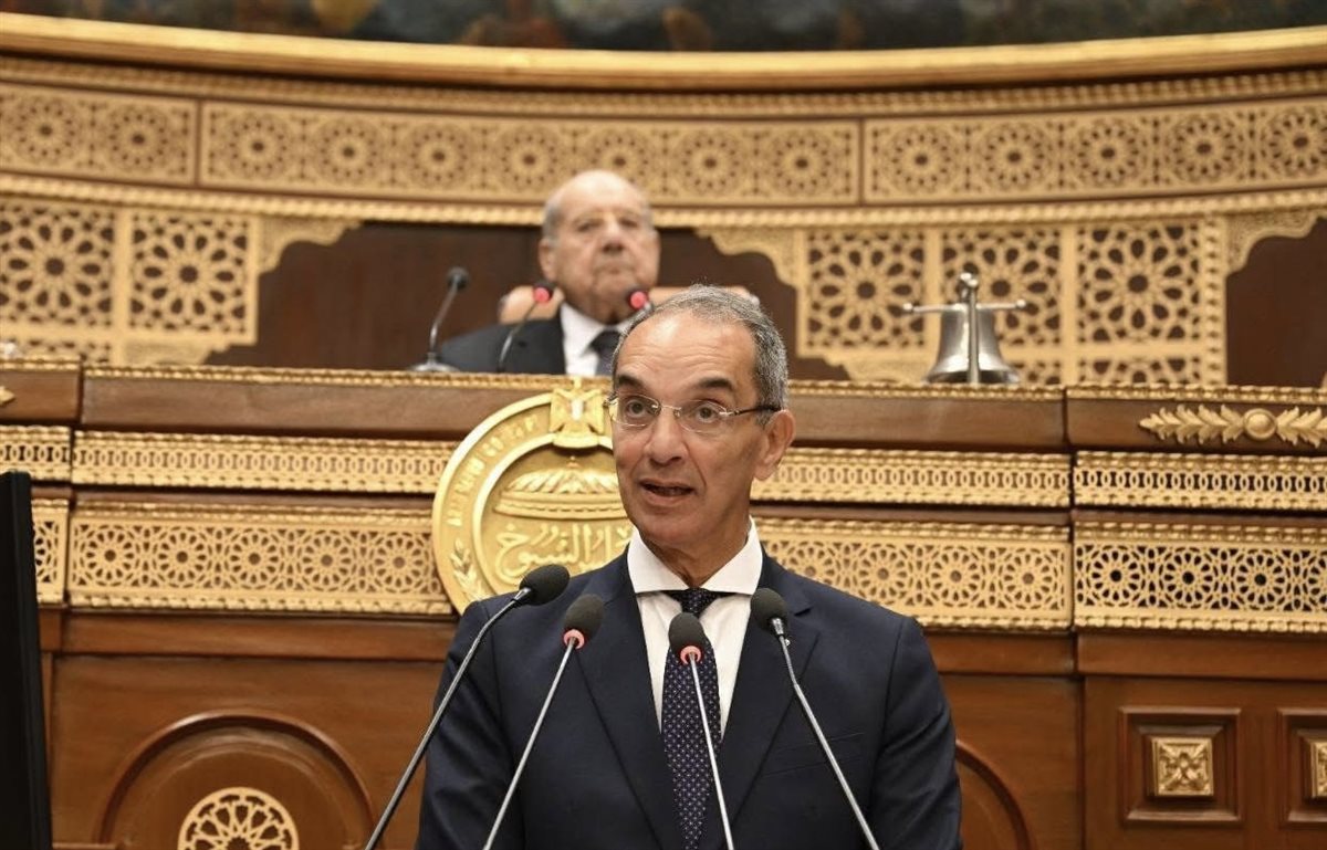 وزير الاتصالات عمرو طلعت خلال جلسة مجلس الشيوخ