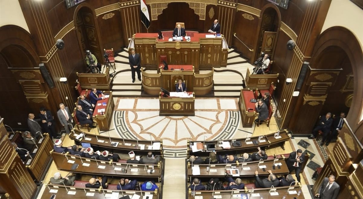 مناقشة تجديد الخطاب الديني ومواجهة التطرف داخل مجلس الشيوخ